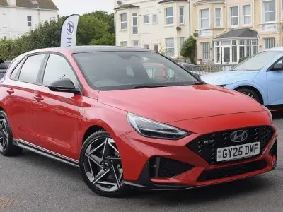 Used Hyundai i30 N Line 140 HP (102 kW) 2025 Red Hatchback