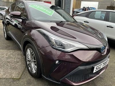 Used Toyota C-HR 122 HP (89 kW) 2023 Mauve/purple SUV