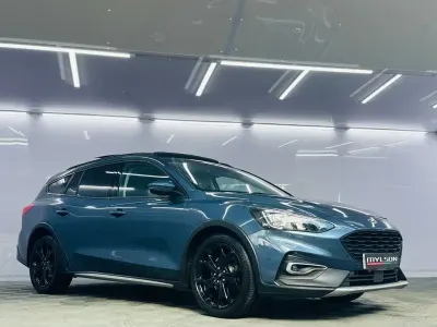 Used Ford Focus Active X 150 HP (110 kW) 2019 Blue Estate