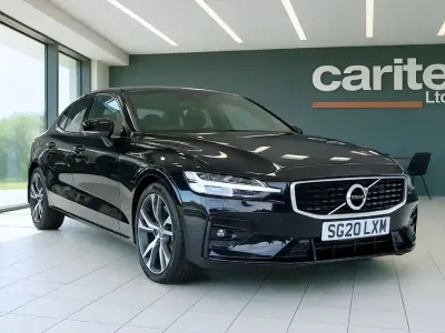 Usado Volvo S60 R-Design 250 CV (183 kW) 2020 Negro Berlina