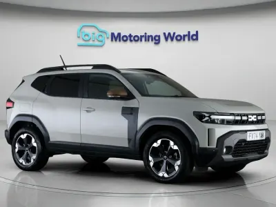 Used Dacia Duster Extreme 140 HP (102 kW) 2024 Beige SUV