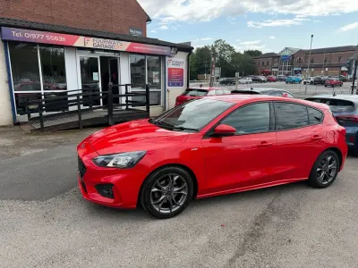 Used Ford Focus ST-Line 2019 Red Hatchback