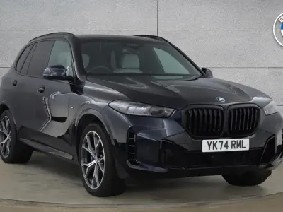 Używany BMW X5 M Sport 294 KM (216 kW) 2025 Czarny SUV