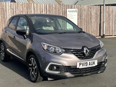 Grey/black Used 2019 Renault Captur Iconic SUV | £10,490 (Fair price)