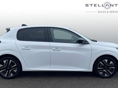 Used Peugeot 208 Allure 99 HP (72 kW) 2025 White Hatchback