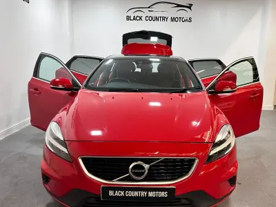 Used Volvo V40 R-Design 152 HP (111 kW) 2016 Red Hatchback