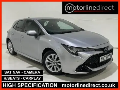 Używany Toyota Corolla 140 KM (102 kW) 2023 Srebrny Hatchback