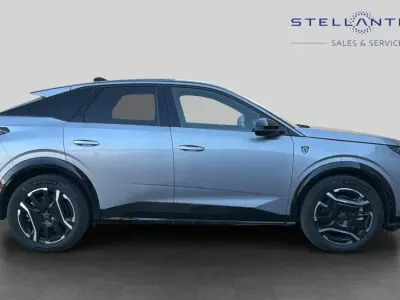 Second-hand Peugeot e-3008 GT 152 kW (207 CP) 2025 Gri SUV