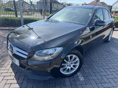Usado Mercedes C200 SE 136 HP (100 kW) 2016 Preto Sedan
