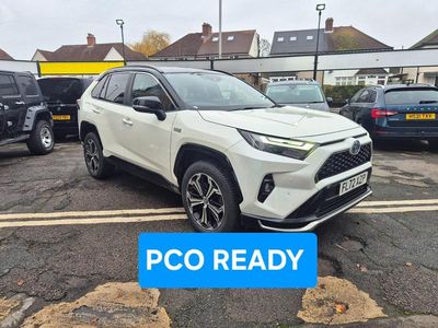 White Used 2022 Toyota RAV4 Estate | £19,500 (Fair price)