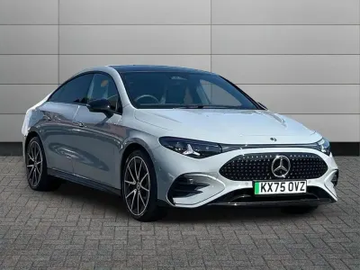 Usado Mercedes CLA 250+ AMG line 200 kW (272 HP) 2025 Cinzento Sedan