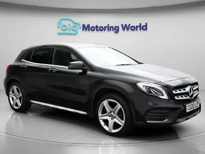 Usado Mercedes GLA200 AMG line 156 HP (114 kW) 2020 Preto SUV