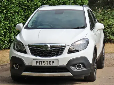 Used Vauxhall Mokka 140 HP (102 kW) 2015 White SUV