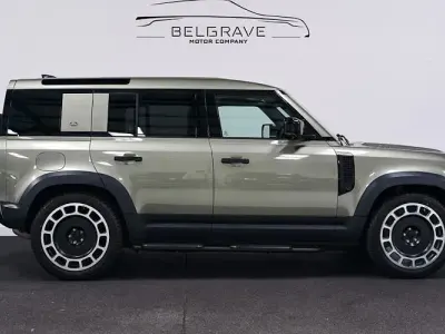 Used Land Rover Defender S 200 HP (147 kW) 2021 Green SUV