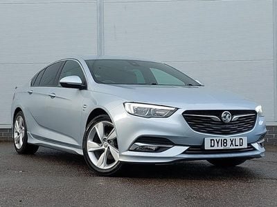 Used Vauxhall Insignia SRi 165 HP (121 kW) 2018 Silver Hatchback