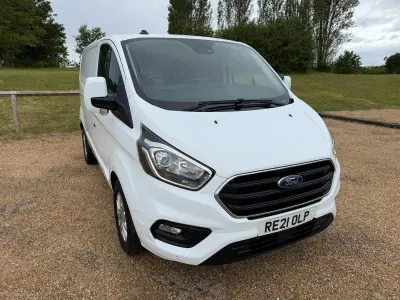 Used Ford Transit Custom Limited 130 HP (95 kW) 2021 White Van