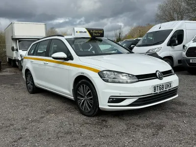 Used VW Golf VII SE 115 HP (84 kW) 2018 White Estate