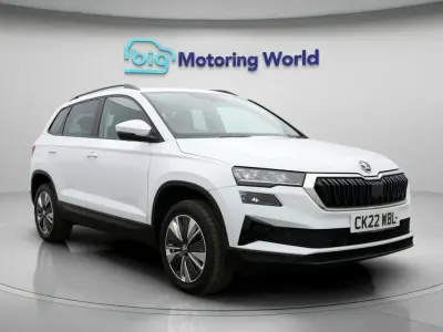 Używany Skoda Karoq SE Drive 109 KM (80 kW) 2022 Biały SUV