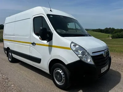 Used Vauxhall Movano 130 HP (95 kW) 2018 White MPV