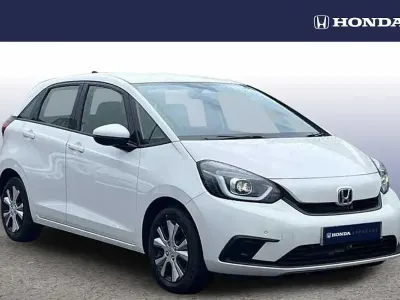 Used Honda Jazz Hybrid 109 HP (80 kW) 2021 White Hatchback