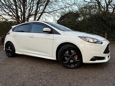 Used Ford Focus ST 2013 White Hatchback