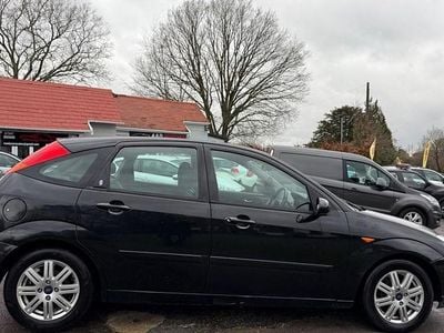 Black Used 2004 Ford Focus Ghia Hatchback | £985
