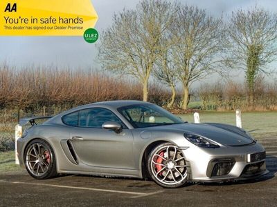 Porsche Cayman GT4