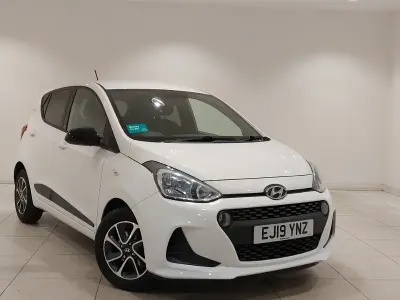 Used Hyundai i10 GO! 66 HP (48 kW) 2019 White Hatchback