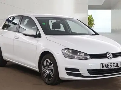Used VW Golf VII S 110 HP (80 kW) 2015 White Hatchback