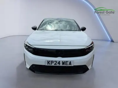 Used Vauxhall Corsa Ultimate 99 HP (72 kW) 2024 White Hatchback