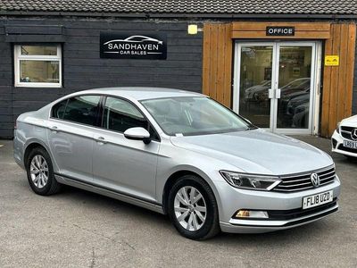 Usado VW Passat S 120 CV (88 kW) 2018 Plateado Berlina