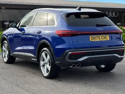 Used Audi Q5 S-Line 204 HP (150 kW) 2026 Blue SUV