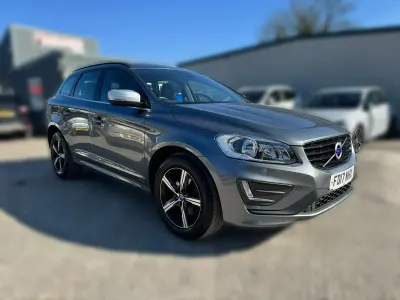 Used Volvo XC60 R-Design 190 HP (139 kW) 2017 Grey SUV