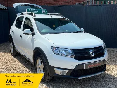 Used Dacia Sandero Stepway Ambiance 2016 White Hatchback
