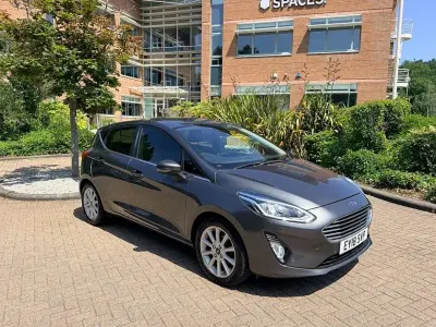 Used Ford Fiesta Titanium 125 HP (91 kW) 2018 Grey Hatchback