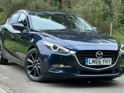 Używany Mazda 3 Inclusive 165 KM (121 kW) 2016 Niebieski Sedan/Limuzyna