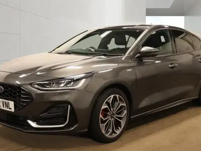 Usado Ford Focus ST-Line 2022 Cinzento Citadino