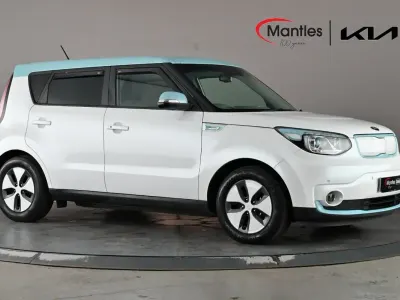 Used Kia Soul EV 80 kW (110 HP) 2018 White SUV
