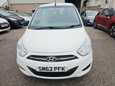 Usado Hyundai i10 Classic 85 HP (62 kW) 2012 Branco Citadino