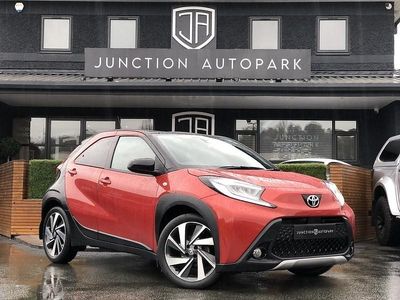 Used Toyota Aygo X 72 HP (52 kW) 2023 Red SUV