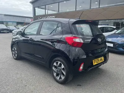 Used Hyundai i10 Advanced 63 HP (46 kW) 2025 Phantom black Hatchback
