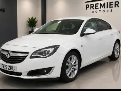 Used Vauxhall Insignia SRi 2015 White Hatchback