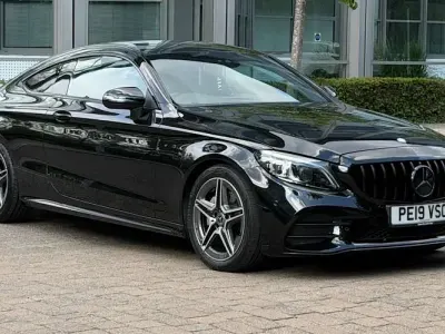 Begagnad Mercedes C200 AMG Line Premium 184 HK (135 kW) 2019 Svart Sportkupé