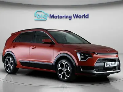 Used Kia Niro 139 HP (102 kW) 2023 Orange SUV