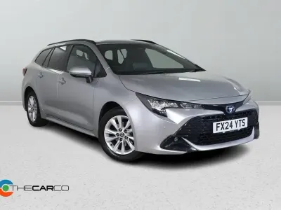 Usado Toyota Corolla 2024 Prateado Carrinha