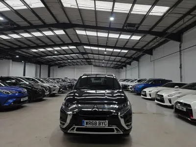 Begagnad Mitsubishi Outlander P-HEV