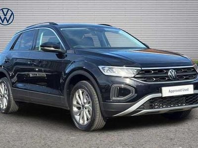Usado VW T-Roc Match 150 HP (110 kW) 2025 Preto SUV