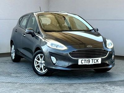 Used Ford Fiesta Zetec 100 HP (73 kW) 2019 Grey Hatchback