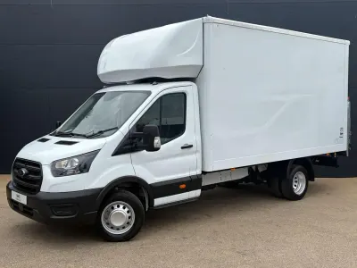 Second-hand Ford Transit S 2024 Alb