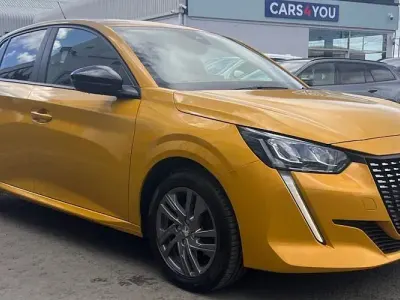 Used Peugeot 208 Active+ 102 HP (75 kW) 2022 Yellow Hatchback